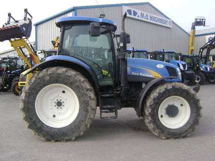 New Holland TS 120